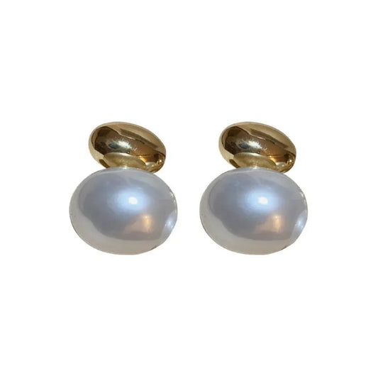 Oval Pearl Earrings 🐚